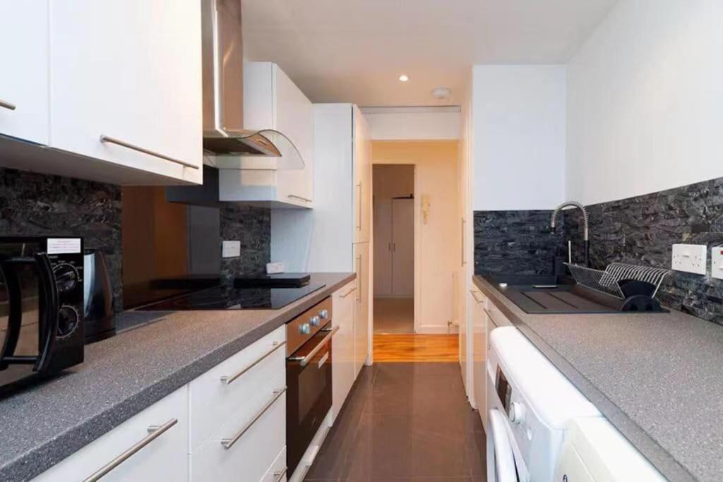 Ferienwohnung Light-Luxury Flat Glasgow Exterior foto